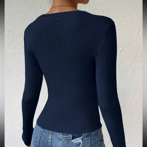 Ribbed knit soft knit sweater crewneck minimalist white - Picture 8 of 8